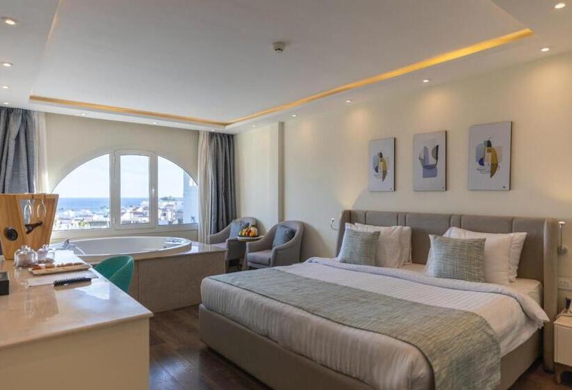 سوییت خانوادگی, Sunrise Montemare Resort Grand Select