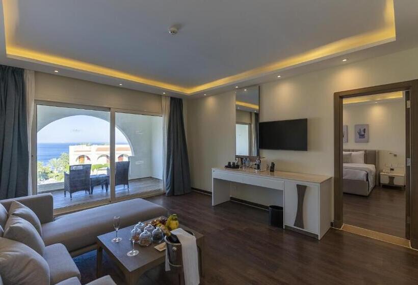 سوئیت کلاب, Sunrise Montemare Resort Grand Select