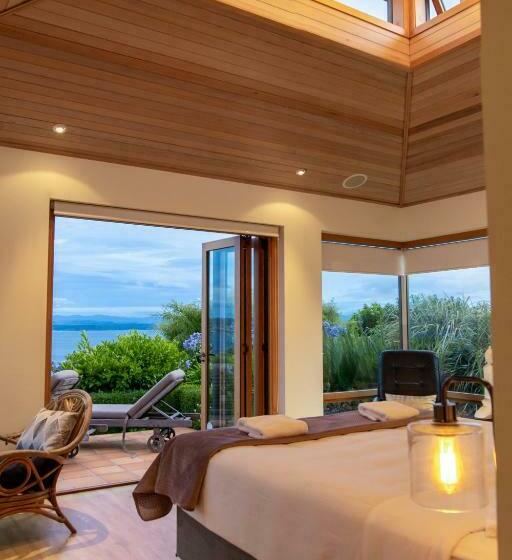 חדר סטנדרט עם מיטת קינג, Lake Vista Lodge