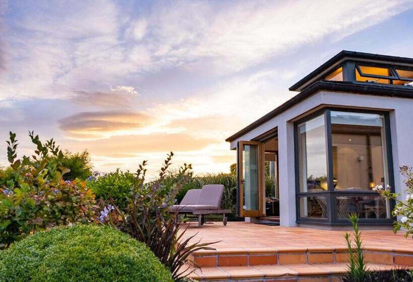 חדר סטנדרט עם מיטת קינג, Lake Vista Lodge