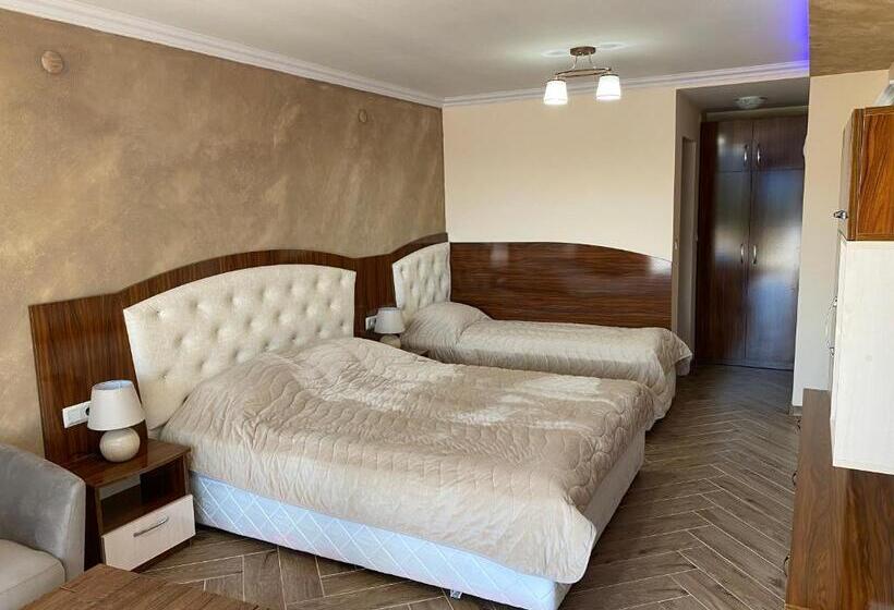 חדר סטנדרט לשלושה, къщи за гости комплекс оазис