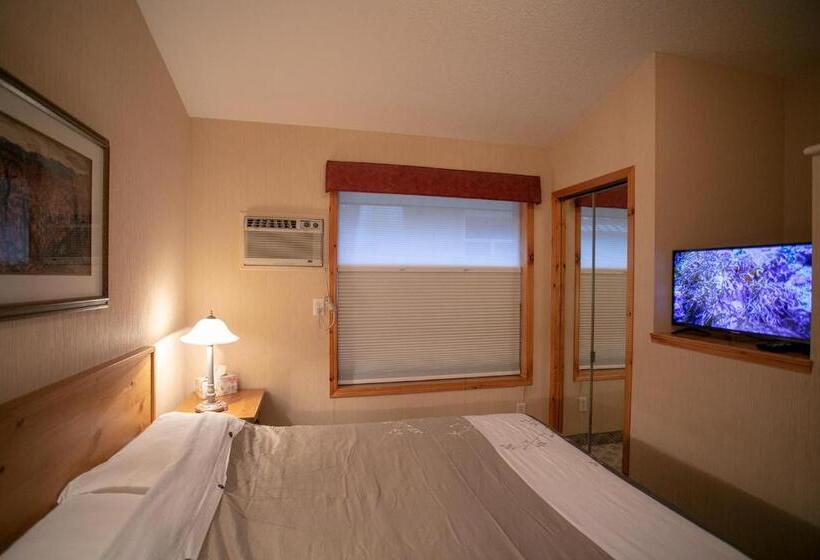 Дом 2 Спальни, Banff National Park Wood Lodge