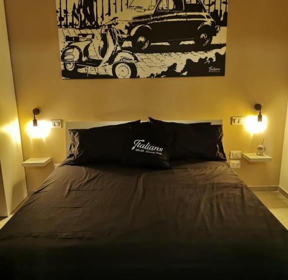 חדר סטנדרט לשלושה, Italians B&b Luxury Suite