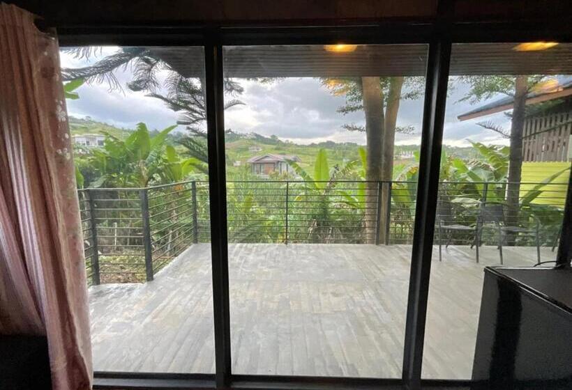 إستديو قياسى مزود بشرفة, ภูน้ำทิพย์ รีสอร์ท