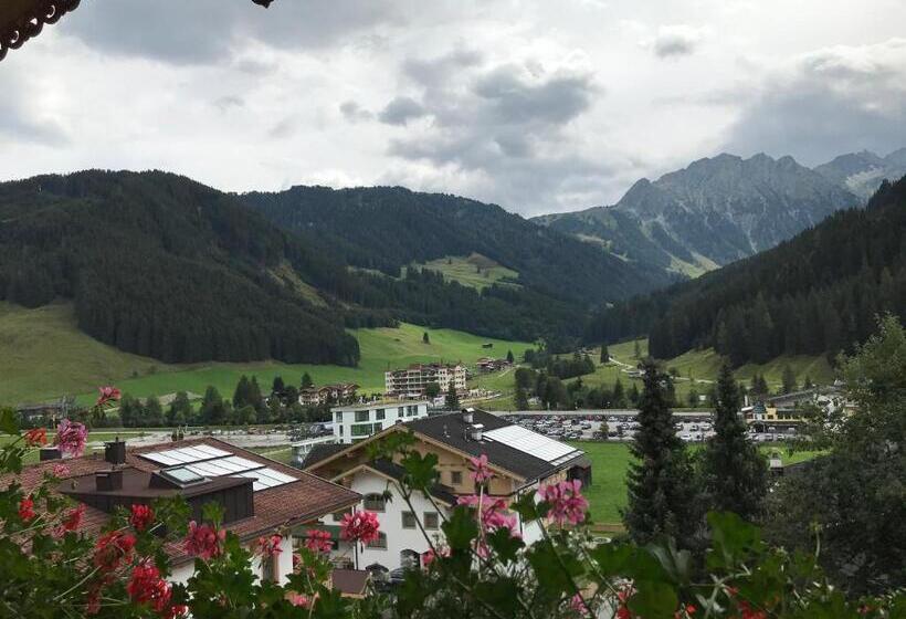 ファミリールーム, Landhaus Montana