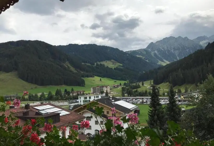 ファミリールーム, Landhaus Montana