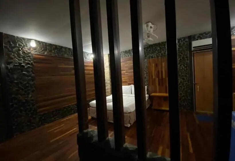 デラックススタジオ, โรงแรมภูน้ำฟ้า   Phunumfha Hotel ชุมแพ