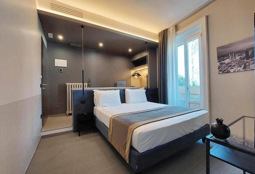 Comfort room with balcony, Vico Fashion District