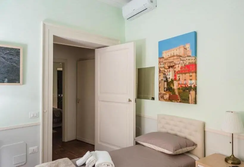 スタンダード４人部屋, B&b Palazzo Policastri