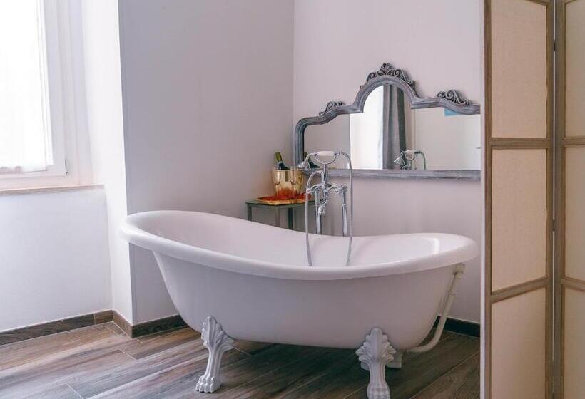 اتاق لوکس, Corte Pietrantica   Charming Rooms & Suites