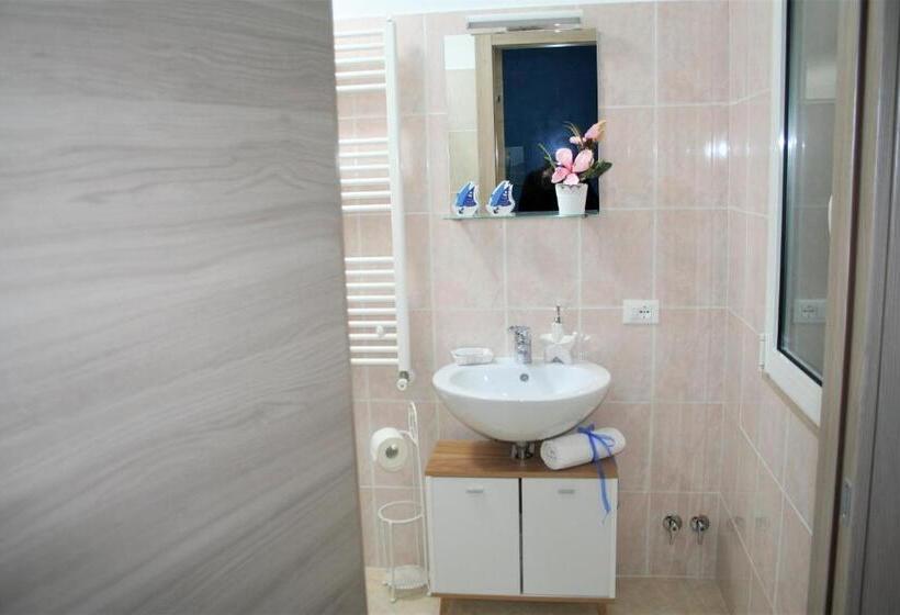 标准间, Villa Del Mare