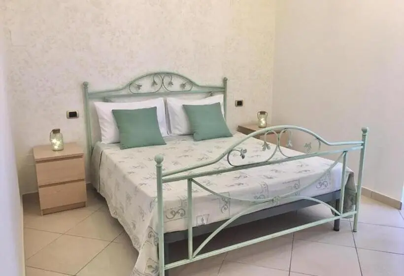 Perhehuone, B&b La Pietra