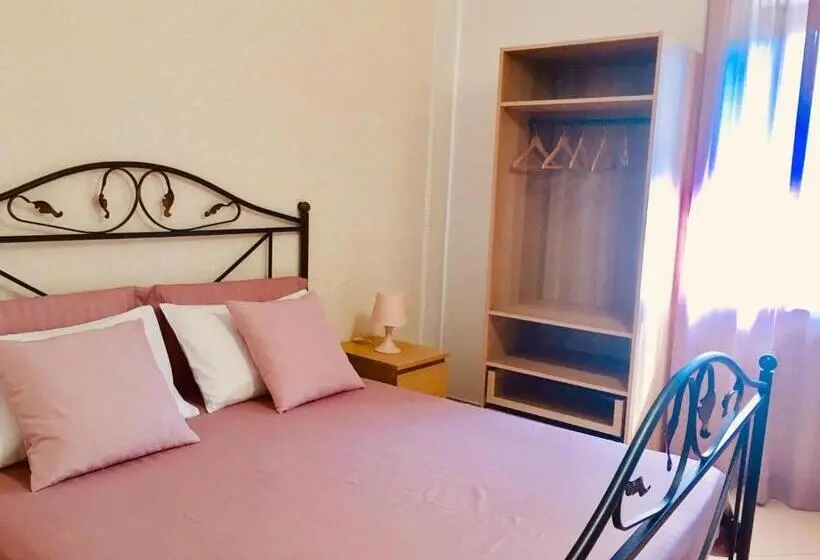 Standard Kolmen Hengen Huone, B&b La Pietra