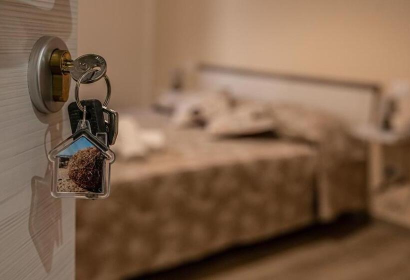 标准间, Boss Guest House