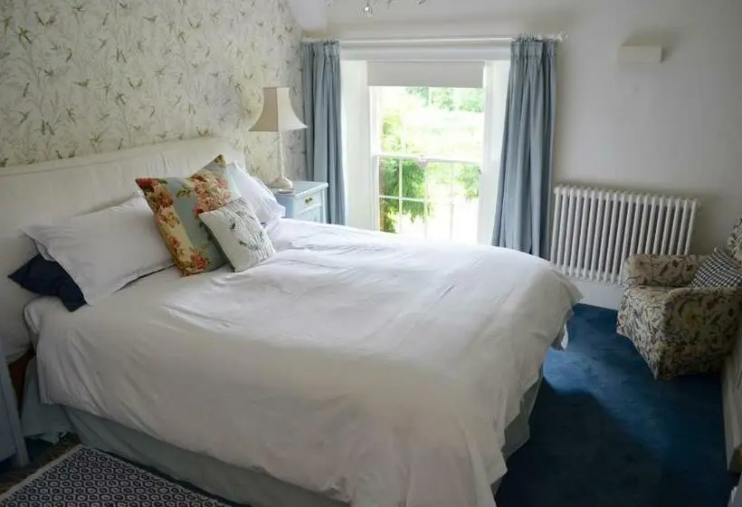 スタンダードルーム, Stroud House