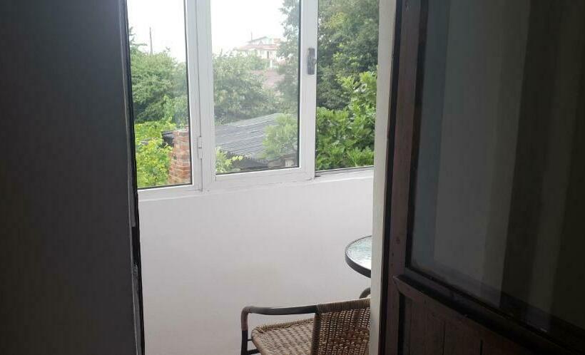 חדר סטנדרט לשלושה, свети никола