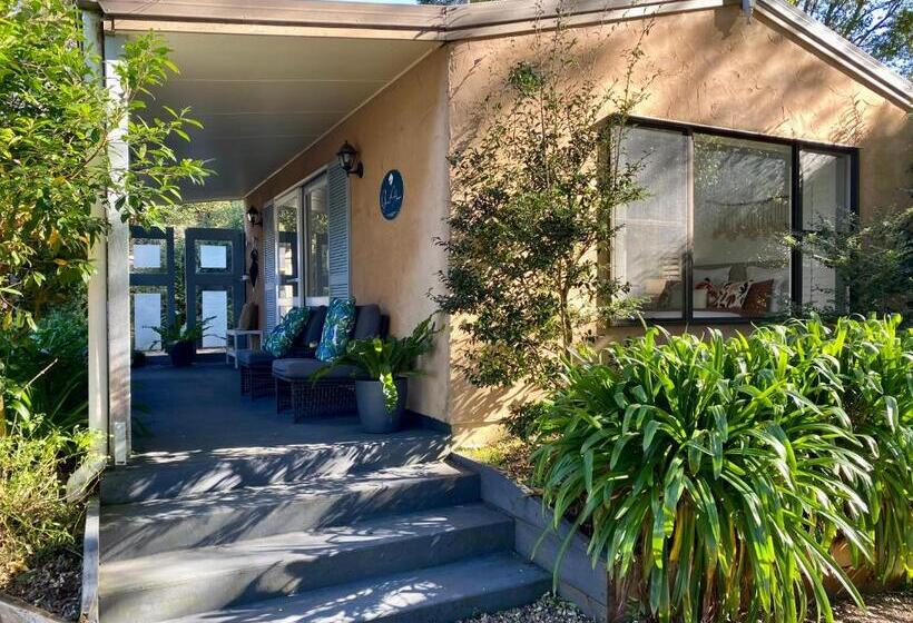 استودیوی لوکس, Maleny Lake Cottages