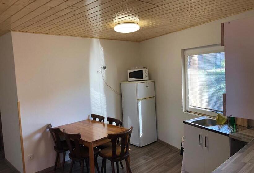 غرفة عائلية, Penzion Zaječský šenk