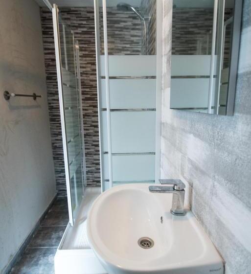 חדר סטנדרט לשלושה, Transylvania Guest House