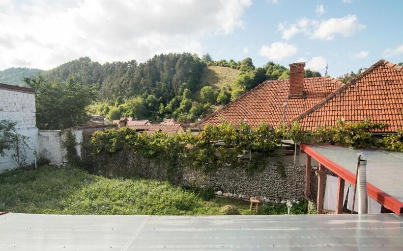 חדר אקונומי, Transylvania Guest House