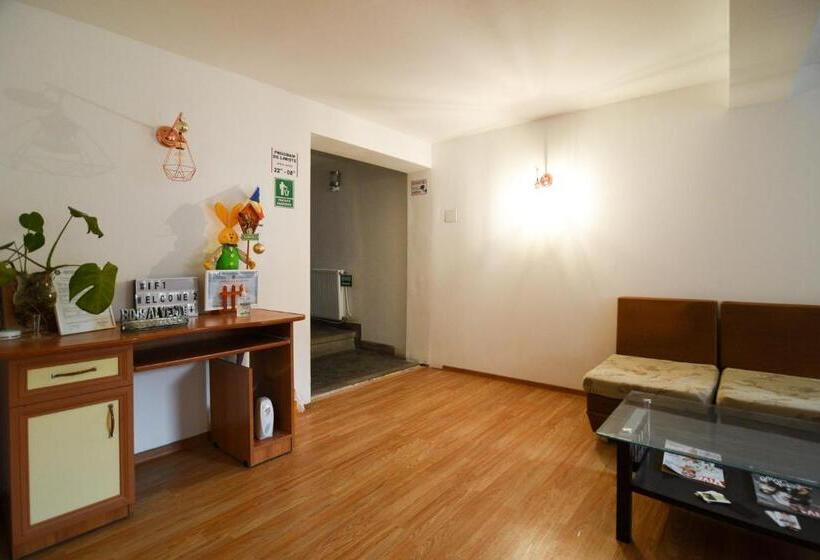 스탠다드 룸 킹사이즈 침대, Transylvania Guest House