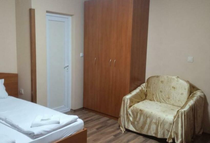 Habitació Estàndard, семеен хотел национал