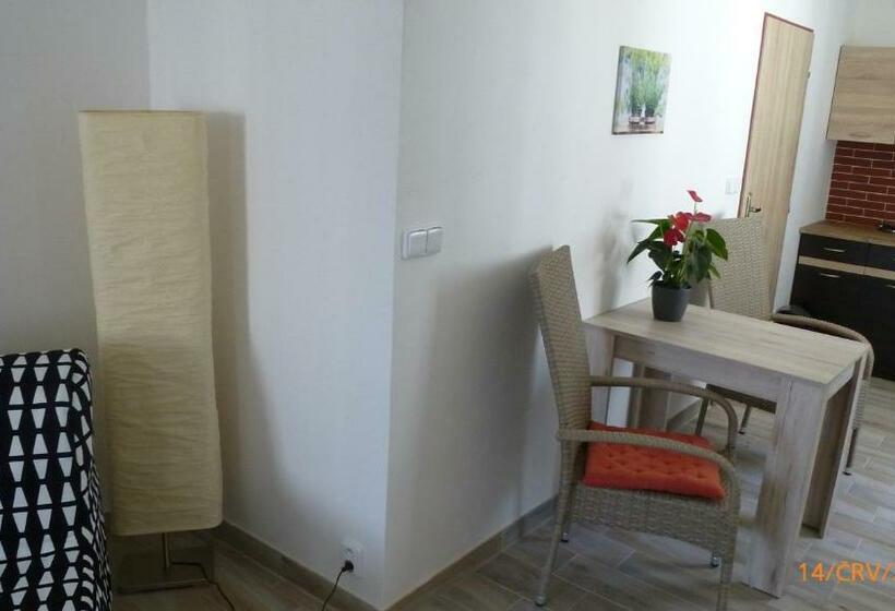 Четырехместный Номер Стандарт, Penzion Sklář