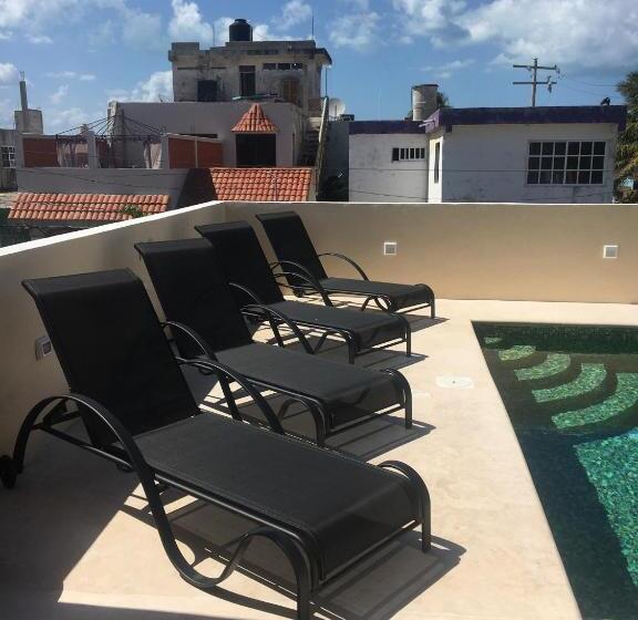 スタンダードスタジオ, Villas Chukum