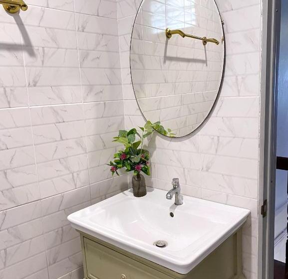 חדר סטנדרט חדר אמבטיה משותף, Zleepinezz Hostel