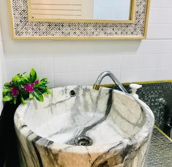 スタンダードルーム, Zleepinezz Hostel