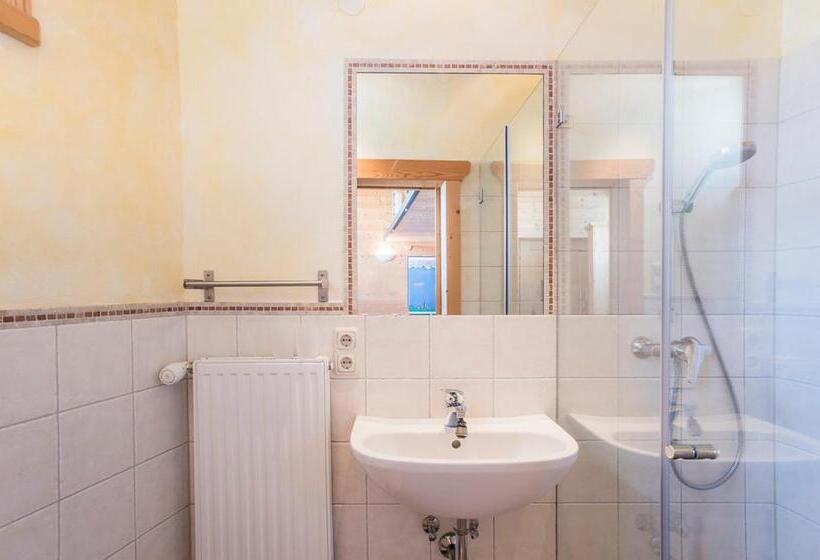 استودیوی استاندارد, Hocheckhuette On Top Of The Kitzbuehel Hahnenkamm Mountain