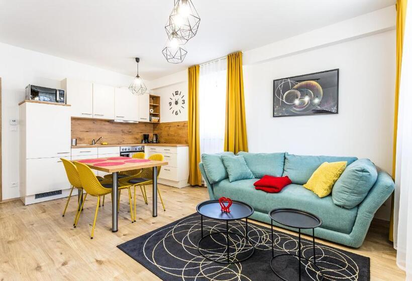 سوییت, Aparthotel Klínovec Views