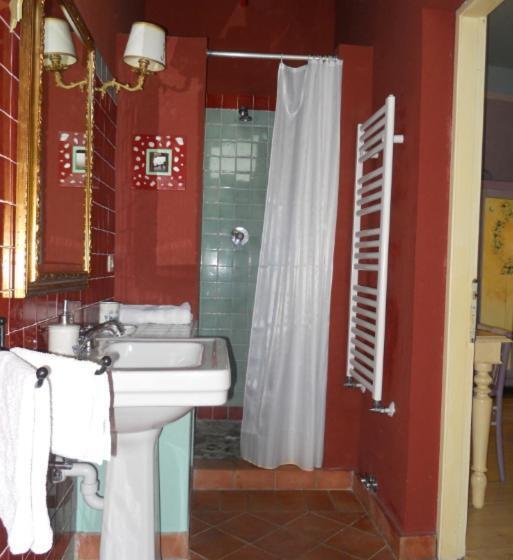 Семейный Номер, B&b Rossociliegia
