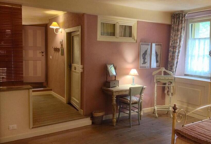 غرفة ديلوكس, B&b Rossociliegia