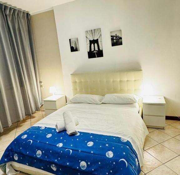 اتاق استاندارد با تخت بزرگ, Nirvana House Pisa