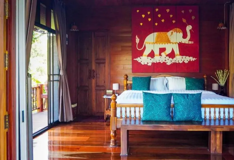 キングサイズベッドのデラックスルーム, Rommai Villa Chiang Rai