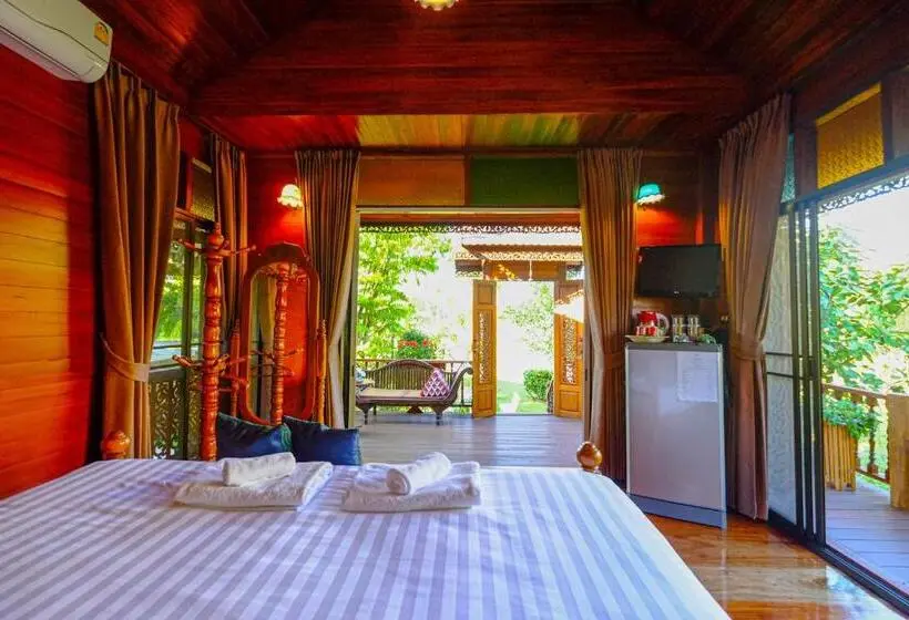 キングサイズベッドのデラックスルーム, Rommai Villa Chiang Rai