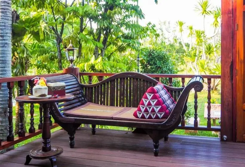 キングサイズベッドのデラックスルーム, Rommai Villa Chiang Rai
