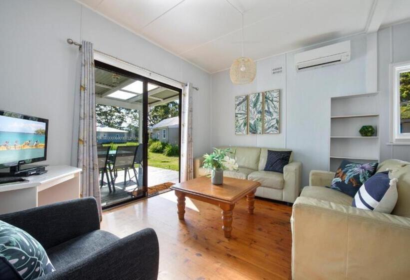 בונגלו סטנדרט עם נוף לגינה, Calm Waters Waterfront Cottages