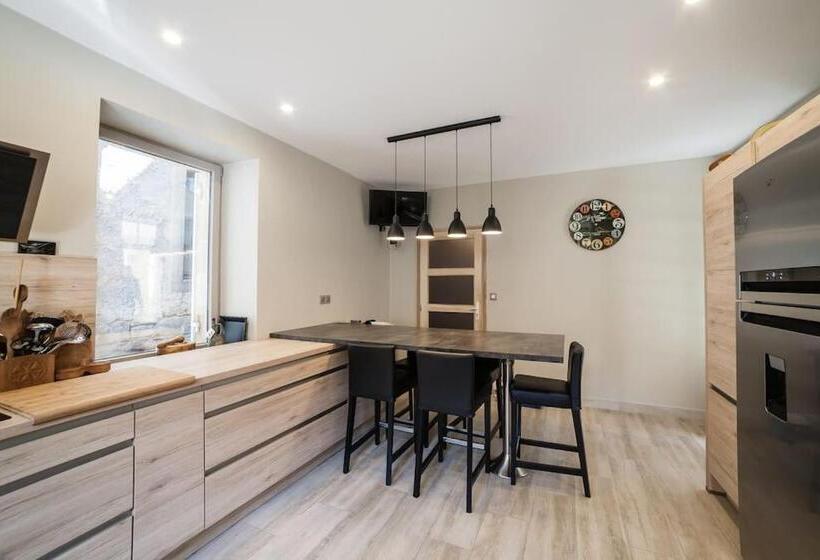 اتاق استاندارد, Les Chambres D Hotes Chez Alisa Et Daniel