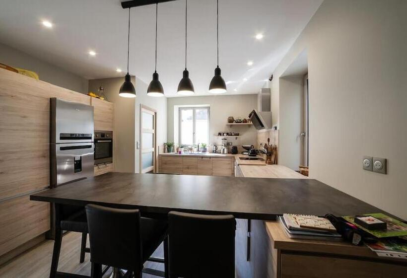 اتاق استاندارد, Les Chambres D Hotes Chez Alisa Et Daniel