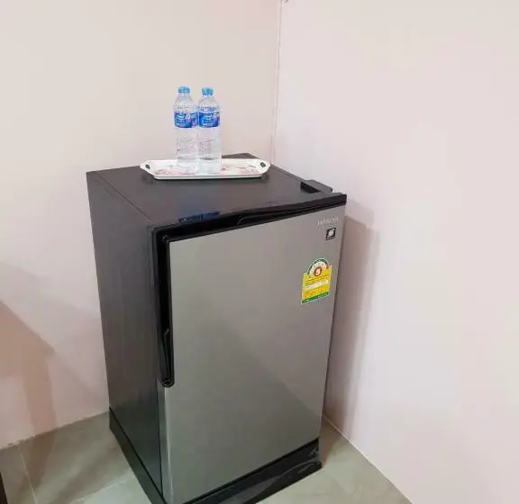 スタンダードルーム, Zone Stations  That Phanom