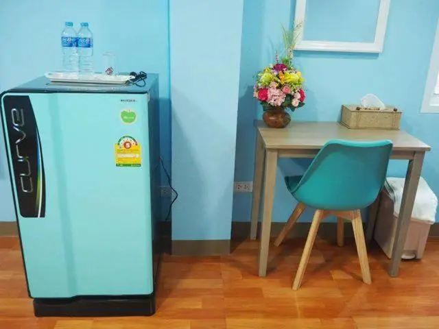 スタンダード４人部屋, Zone Stations  That Phanom