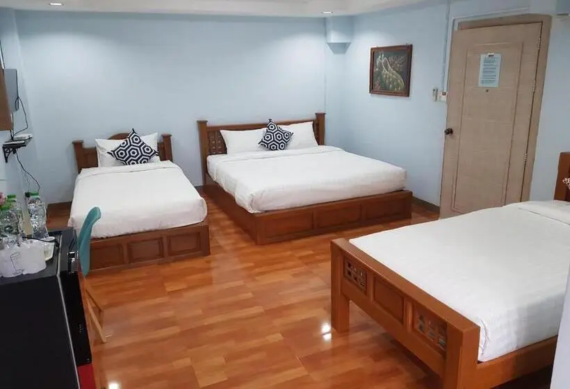 スタンダード４人部屋, Zone Stations  That Phanom