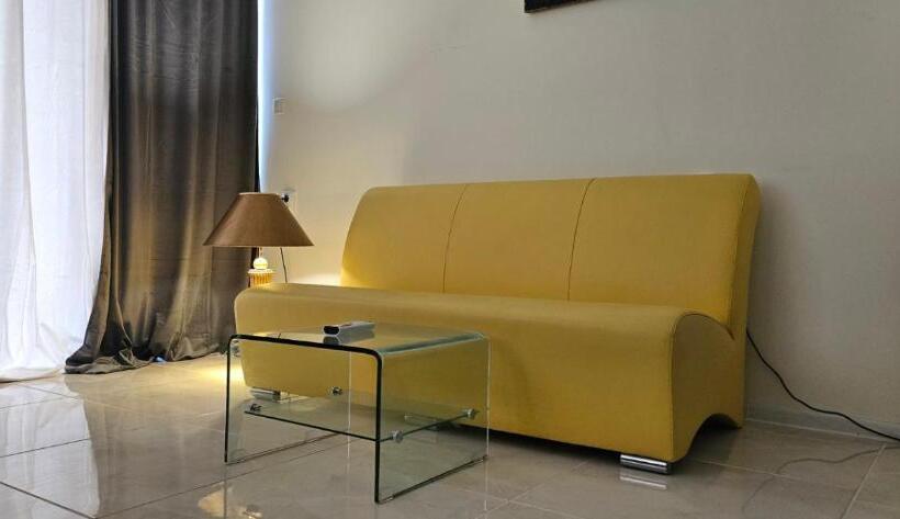 اتاق لوکس خانوادگی, Guesthouse Zanier