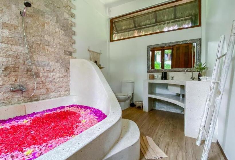 수피리어 룸, Sannyas Boutique