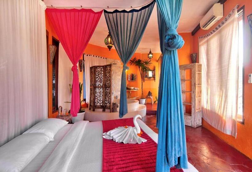 디럭스 룸 킹사이즈 침대, Sannyas Boutique