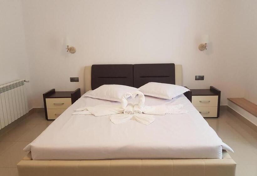 Номер Стандарт, Pensiunea Ok