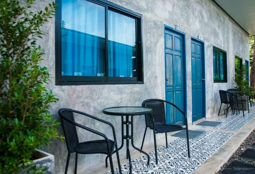 اتاق استاندارد با تخت بزرگ, Ongsa House