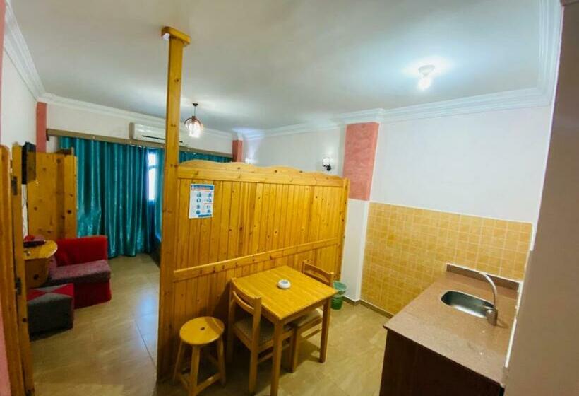 اتاق لوکس, Delta Dahab